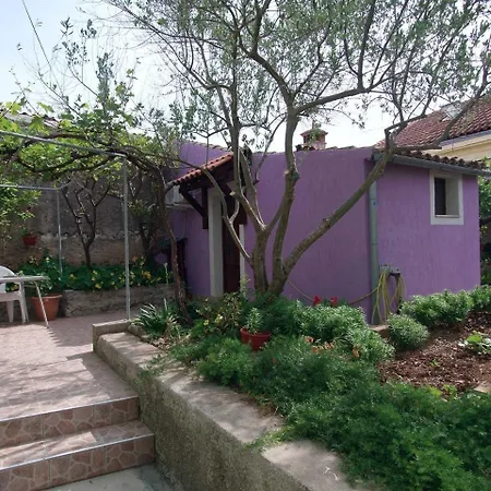 In 14933 Апартаменты *