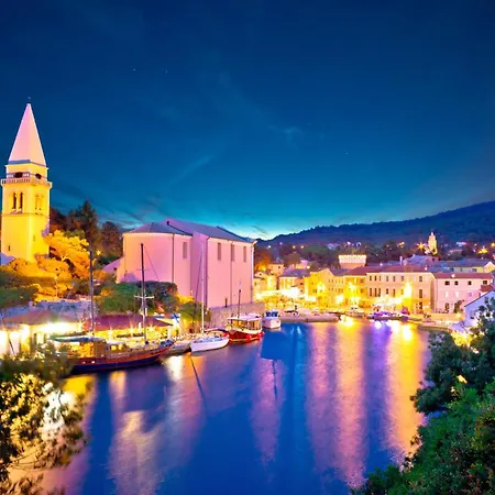 In 14933 * Lussingrande