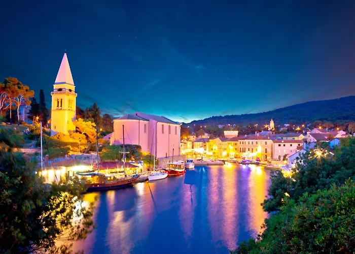 In 14933 * Lussingrande