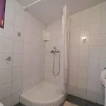Apartament In 14933 *